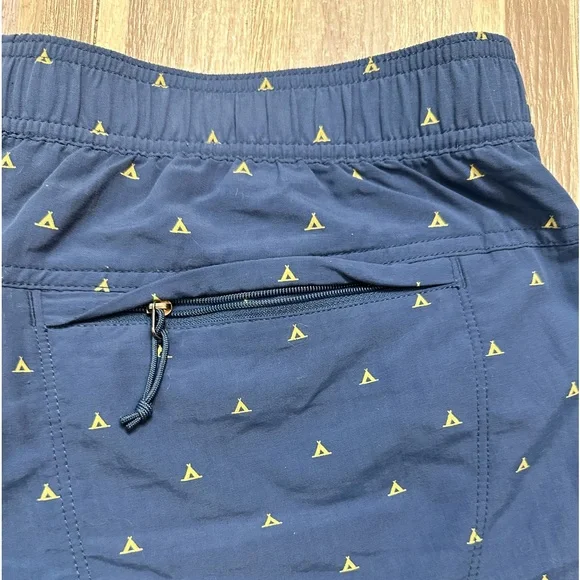 The North Face Flashdry Board Shorts with Lining, Size Large - Picture 8 of 9